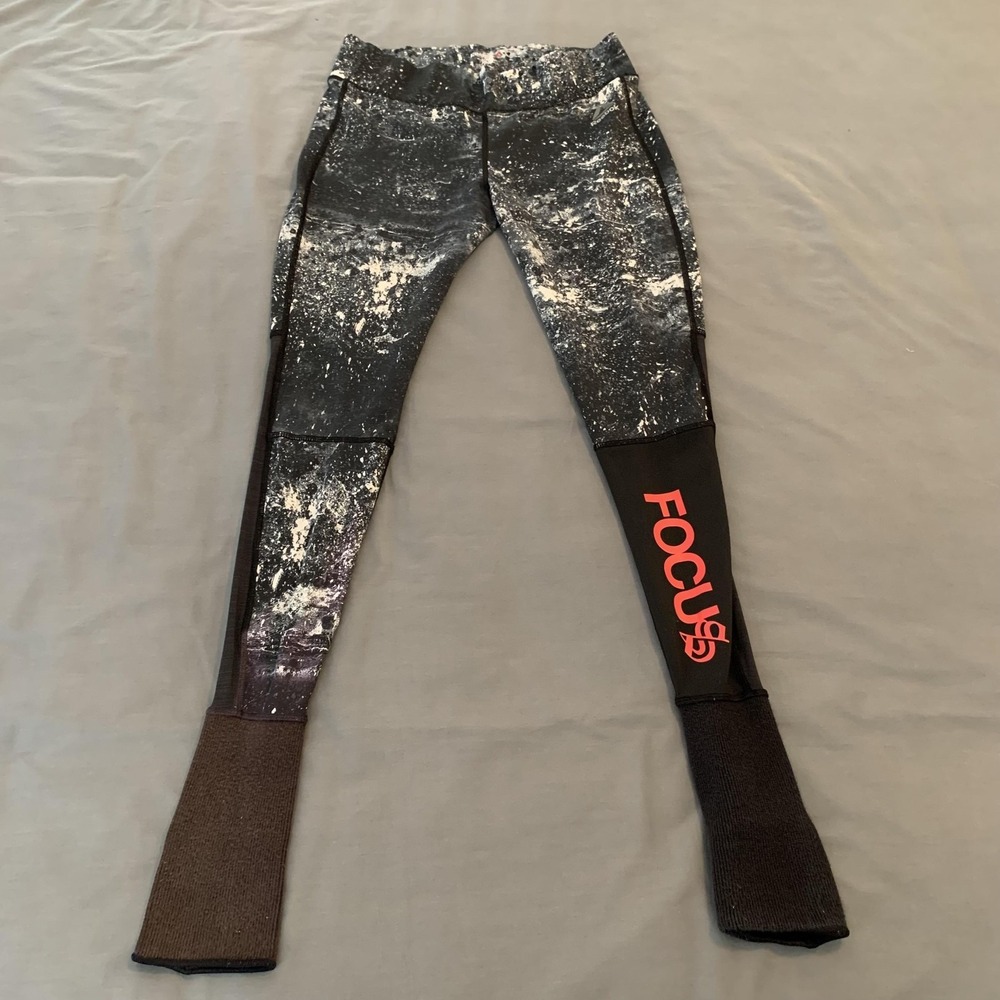 Reebok Leggings Womens XL Black Gray Geometric Focus Stretch Yoga Gym Running‎